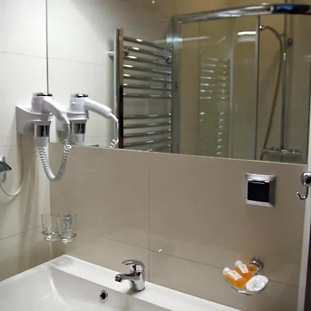 アパートホテル Dark Pub 4*